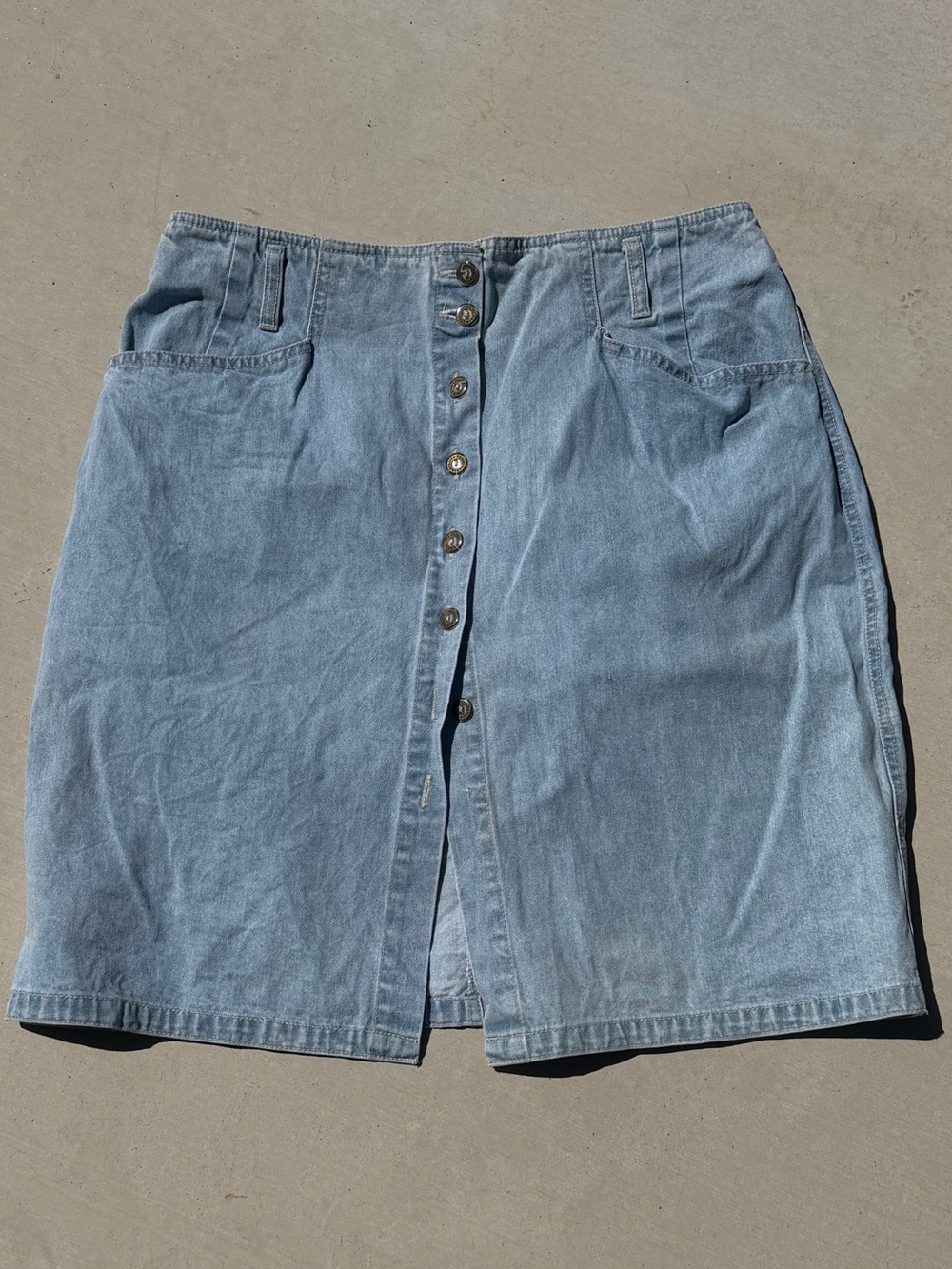 Gloria Vanderbilt Vintage 100% Cotton Button Front Denim Skirt Sz. 14 Light Wash